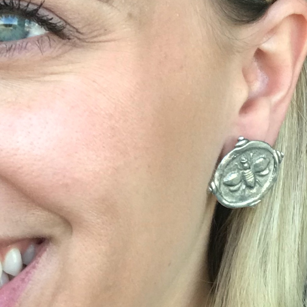 Silver Bumblebee 🐝 Earrings
